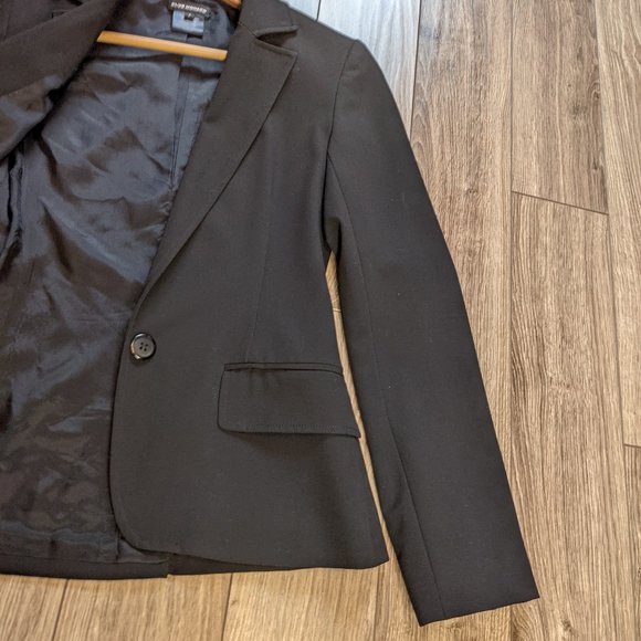 EUC Women (0) - CLUB MONACO Black Lightweight Suit - Picture 4 of 15